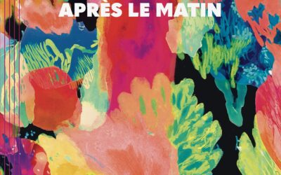 Couverture du livre Après le Matin de Sabrina Calvo. Une silhouette étrange traverse un paysage floral et fantastique.